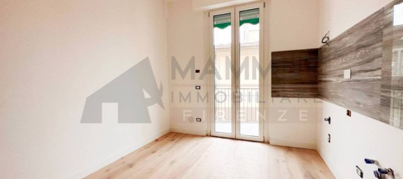 2 bedrooms Apartment in Florence, Italy No. 324446 3