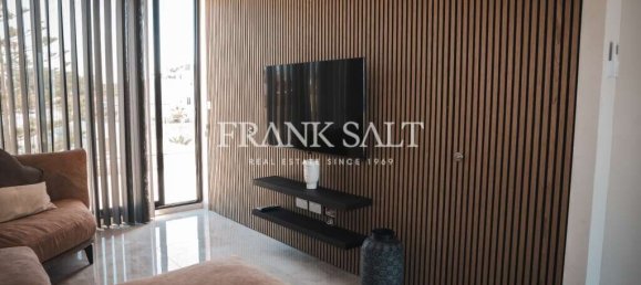 Пентхаус с 2 спальнями в Свийи, Мальта № 10550 10