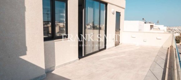 Пентхаус с 2 спальнями в Свийи, Мальта № 10550 18