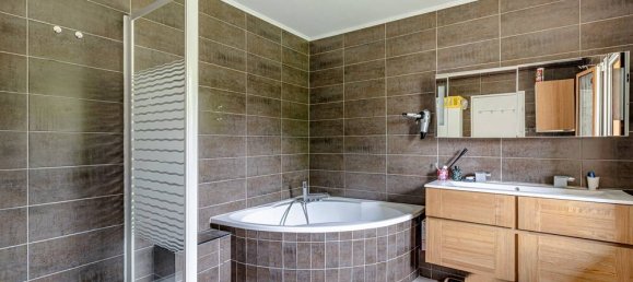 Casa de 4 dormitorios en Pontault-Combault, France No. 328056 2