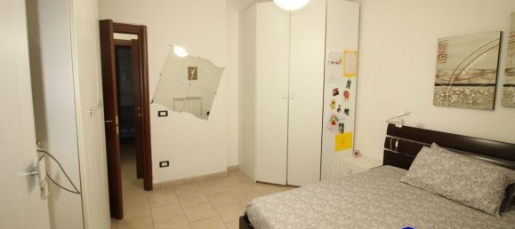 3 rooms Apartment in Colle di Val d'Elsa, Italy No. 114032 9