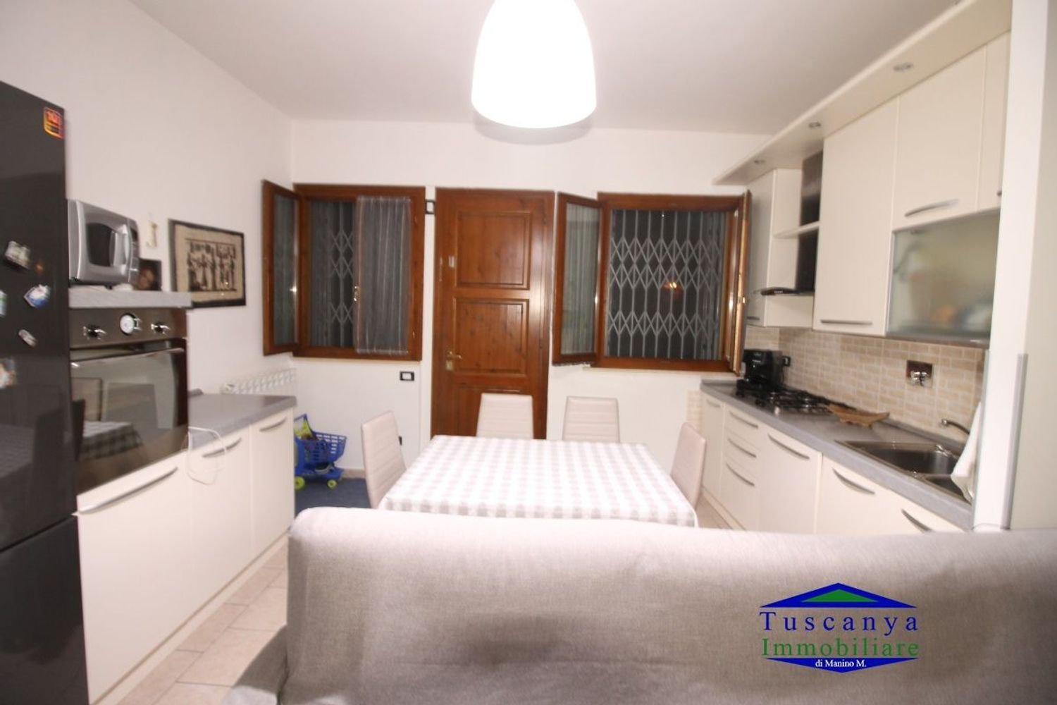 3 rooms Apartment in Colle di Val d'Elsa, Italy No. 114032