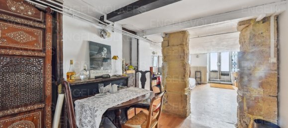 1 bedroom Duplex in Paris, France No. 183792 4