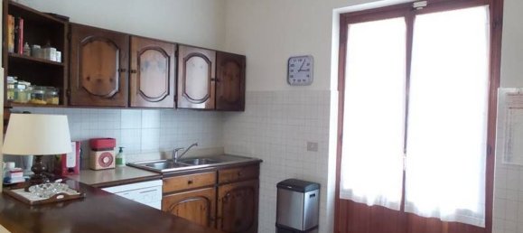 9 rooms House in Greve in Chianti, Italy No. 38383 4