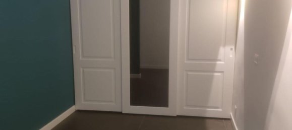 3 rooms Apartment in Naples, Italy No. 9672 9