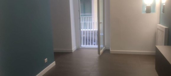 3 rooms Apartment in Naples, Italy No. 9672 19