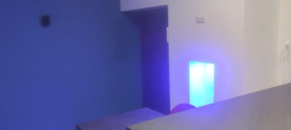 3 rooms Apartment in Naples, Italy No. 9672 3