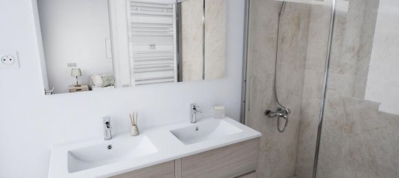 3 bedrooms Apartment in Paris, France No. 283863 7