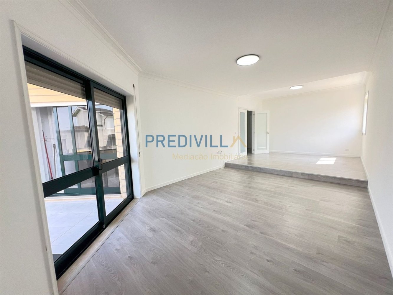 3 غرف نوم شقة في Mindelo, Portugal رقم 309855