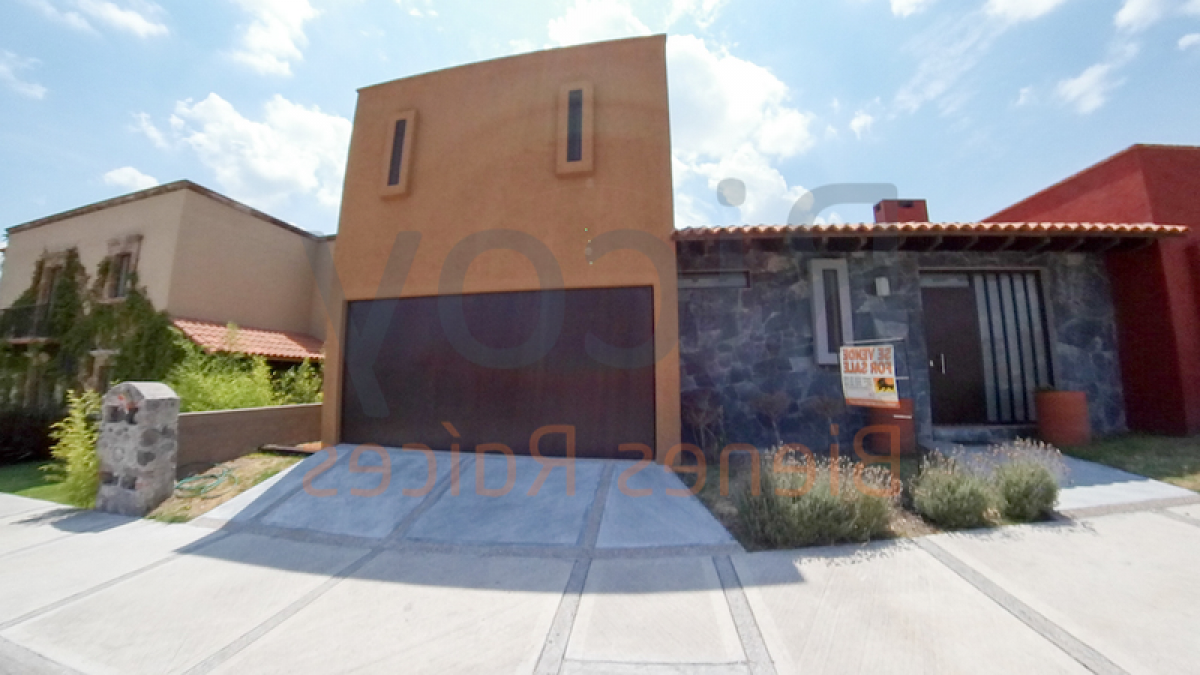 Дом с 3 спальнями в Гуанахуато, Мексика № 156385