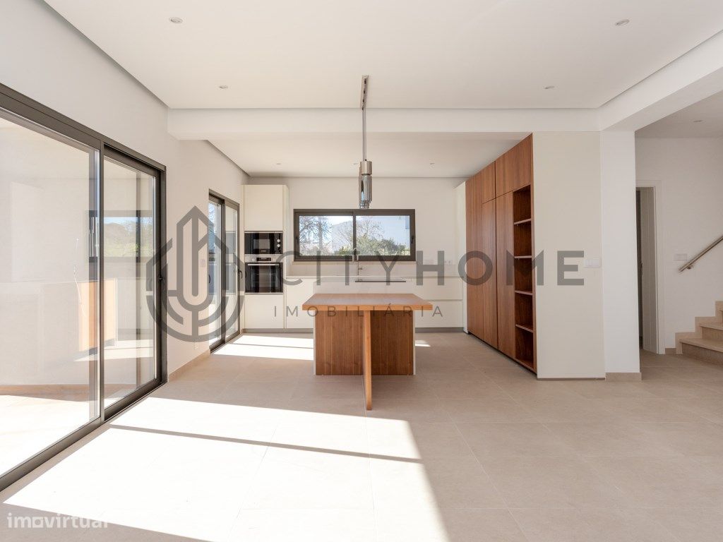 4 غرف نوم منزل في Lagoa, Portugal رقم 118795