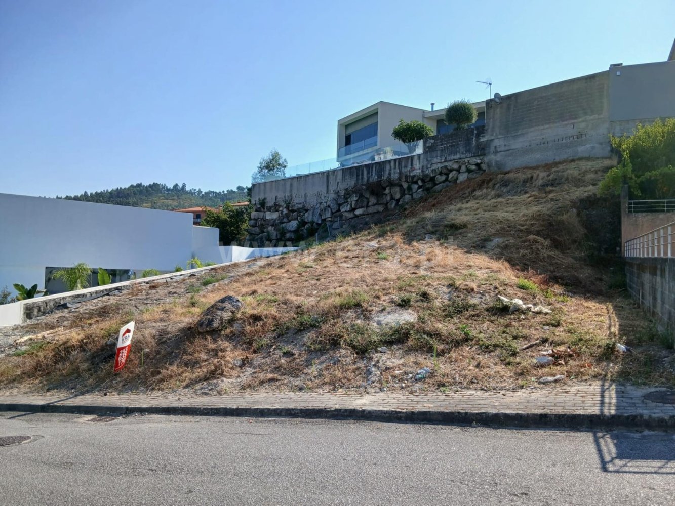 240m² Land in Lanhoso, Portugal No. 213322