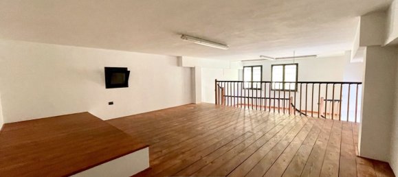 Коммерческая недвижимость с 3 комнатами в Гаттео, Италия № 179312 11