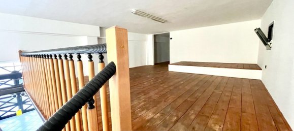 Коммерческая недвижимость с 3 комнатами в Гаттео, Италия № 179312 9