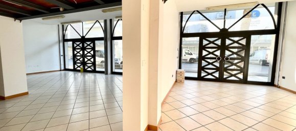 Коммерческая недвижимость с 3 комнатами в Гаттео, Италия № 179312 15