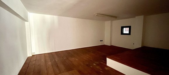 Коммерческая недвижимость с 3 комнатами в Гаттео, Италия № 179312 10