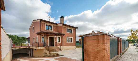 4 غرف نوم منزل في Aldeamayor de San Martin, Spain رقم 69323 13