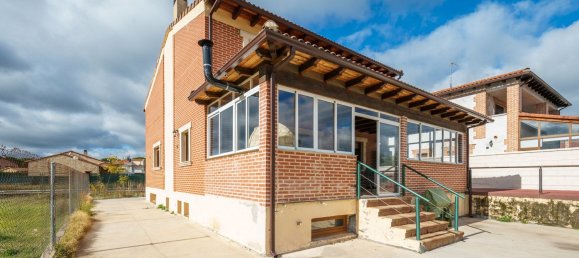 4 غرف نوم منزل في Aldeamayor de San Martin, Spain رقم 69323 14