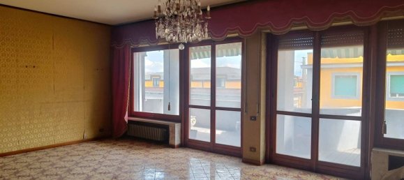 3 chambres Appartement à Caserta, Italy No. 268285 9