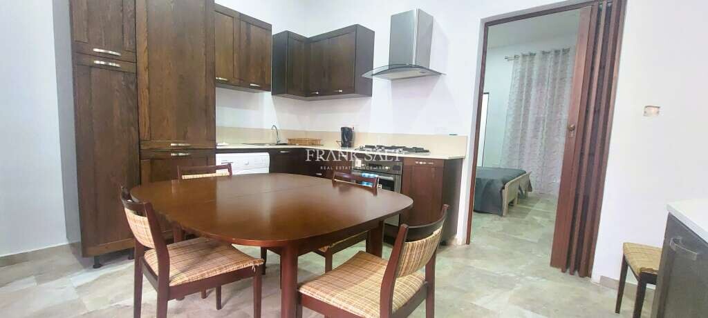 Maisonette de 2 dormitorios en Hamrun, Malta No. 2302