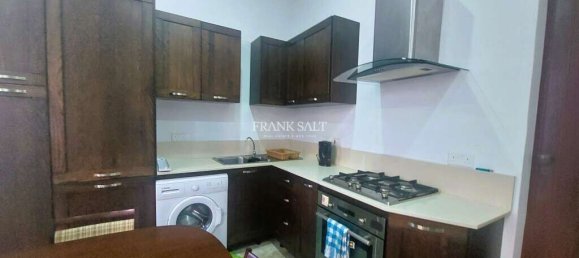 Maisonette de 2 dormitorios en Hamrun, Malta No. 2302 2