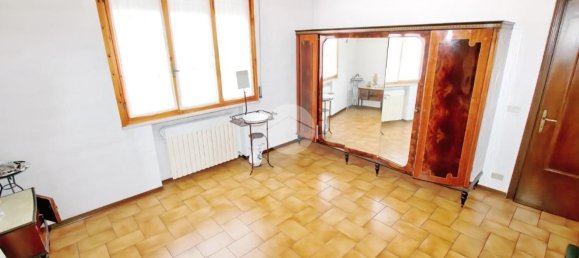 3 rooms Apartment in Colorno, Italy No. 150007 12