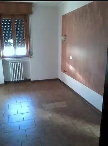 Apartamento de 6 habitaciónes en Viadana, Italy No. 88499