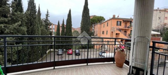 4-salle Appartement à Perugia, Italy No. 162580 7