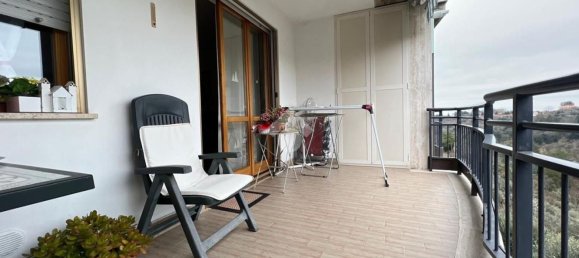 4-salle Appartement à Perugia, Italy No. 162580 10