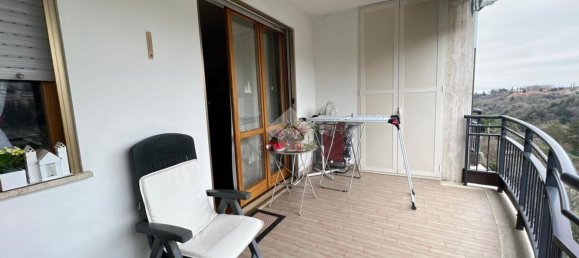 4-salle Appartement à Perugia, Italy No. 162580 17