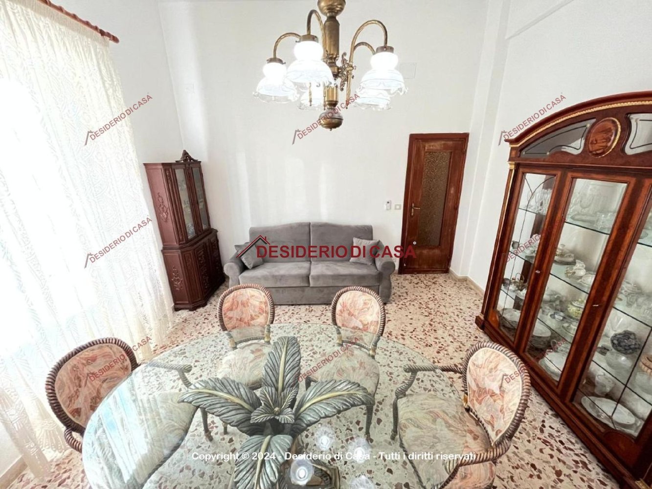 3 rooms Apartment in Palermo, Italy No. 209261