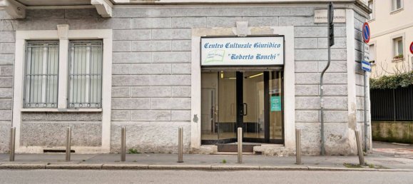 1 bedroom Apartment in Milan, Italy No. 371791 11