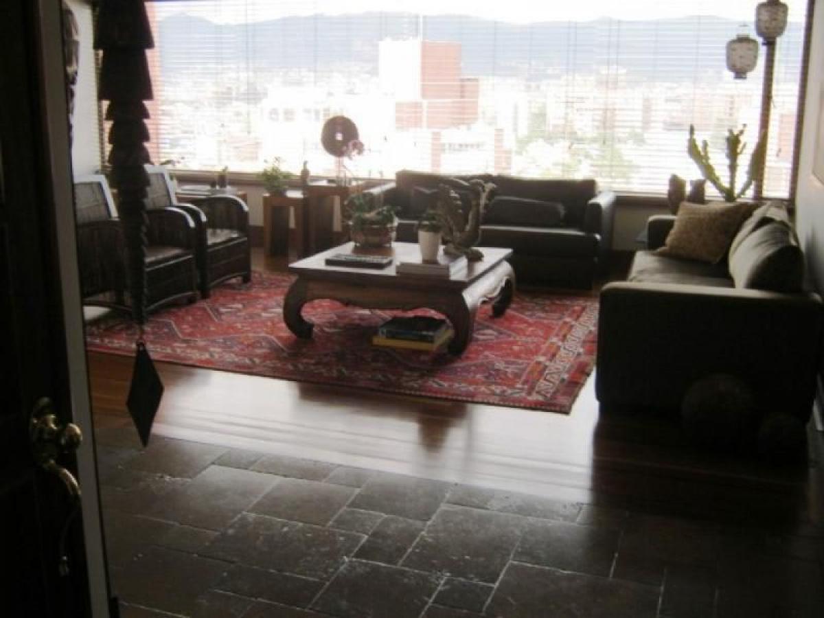 3 bedrooms House in Bogota, Colombia No. 13828