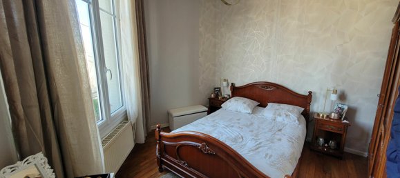 2 bedrooms Apartment in Orleans, France No. 227019 3