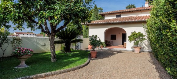 3 bedrooms House in Campi Bisenzio, Italy No. 357404 29