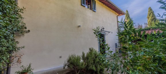 3 bedrooms House in Campi Bisenzio, Italy No. 357404 37