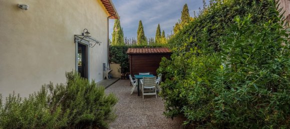 3 bedrooms House in Campi Bisenzio, Italy No. 357404 36