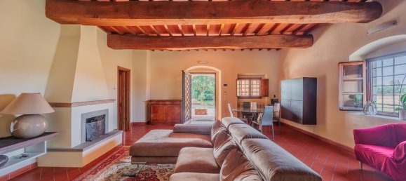 3 bedrooms House in Campi Bisenzio, Italy No. 357404 44