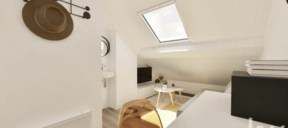 Studio in Paris, France No. 167072 8
