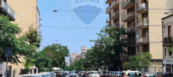 2 bedrooms Apartment in Catania, Italy No. 277708 3