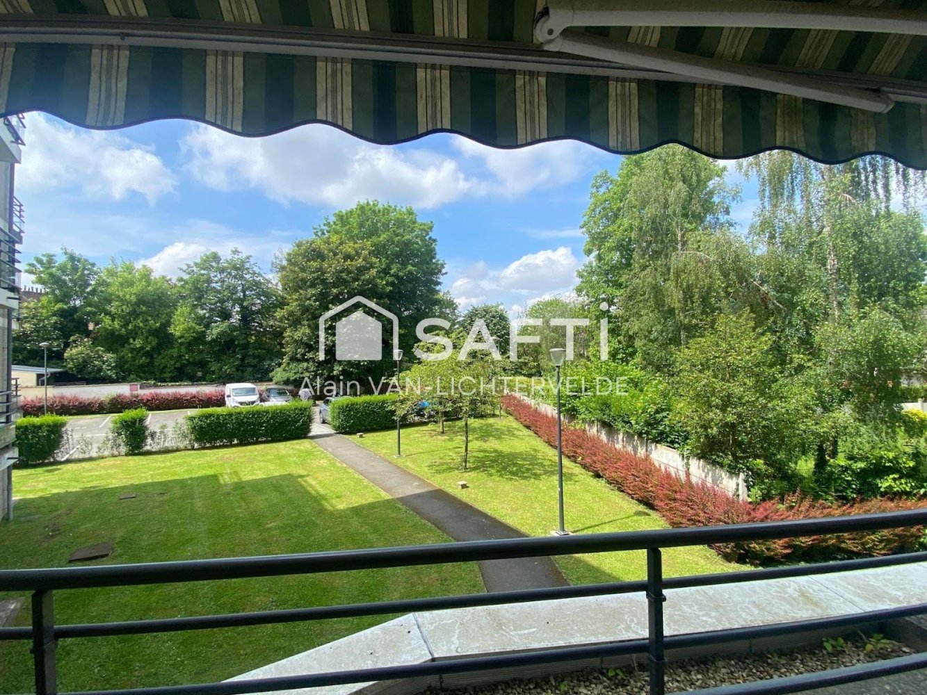 Apartamento de 2 dormitorios en Haubourdin, France No. 64432