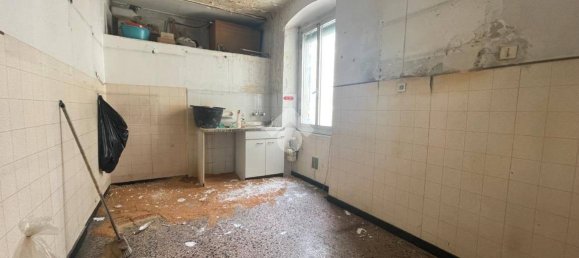 4 bedrooms Apartment in Genoa, Italy No. 238837 21