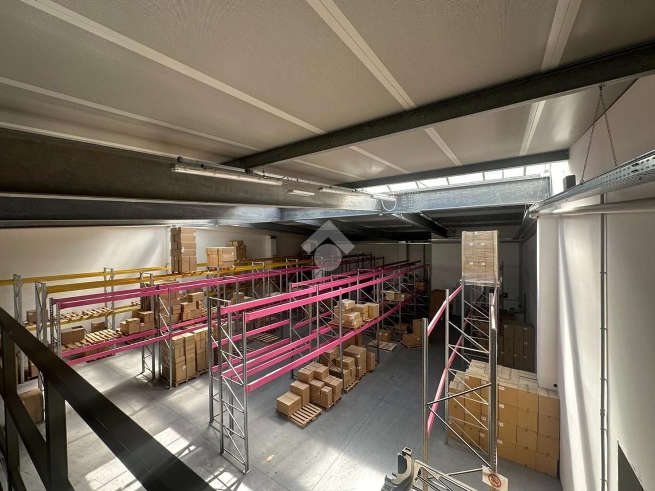 Склад 600м² в Тренто, Италия № 43537