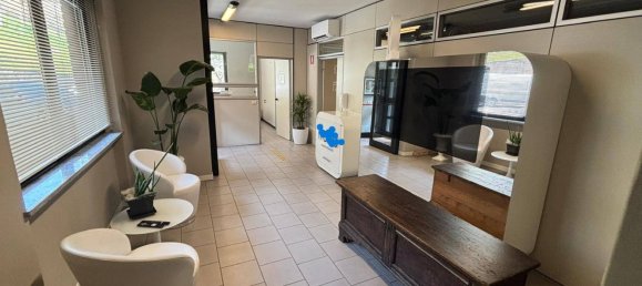 Armazém em Merate, Italy 1740 m² N.º 34586 12