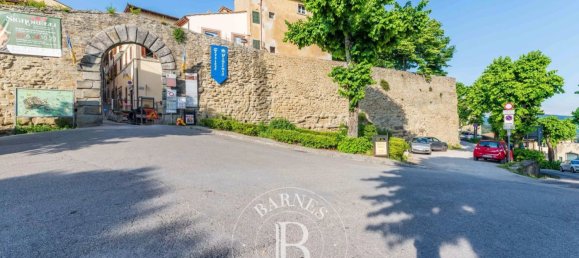 7 rooms Apartment in Cortona, Italy No. 143955 24