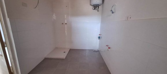 Дом с 2 спальнями в Сан Северино Марке, Италия № 329254 4