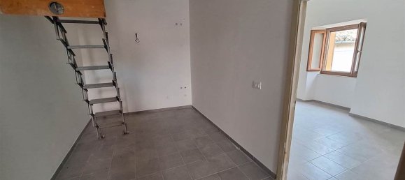 Дом с 2 спальнями в Сан Северино Марке, Италия № 329254 12