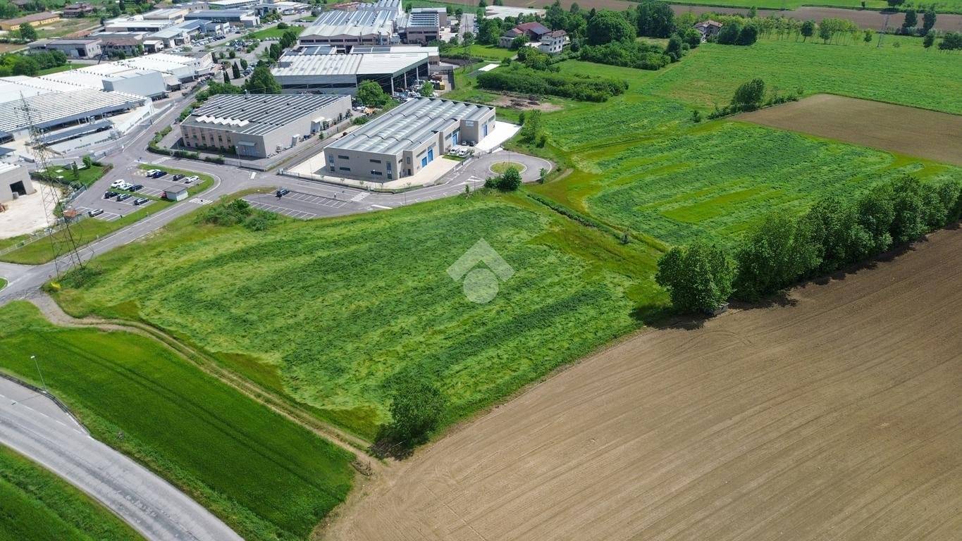 1-Zimmer Lagerhaus in Pozzolengo, Italy, Nr. 311085