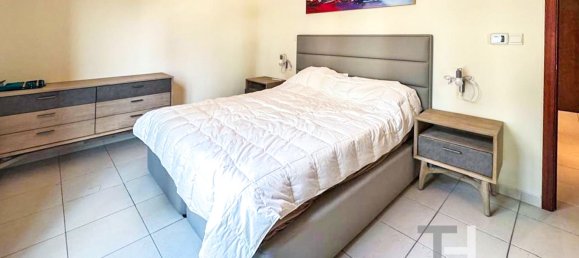 2 bedrooms Apartment in Burj Khalifa, UAE No. 95989 8