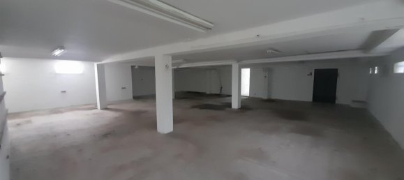  Commercial property in Chateauroux, France No. 62428 9